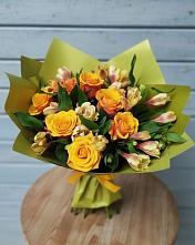 Букет цветов из:  Альстромерии и Розы в Вышестеблиевской