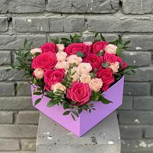 Цветочная композиция из Розы в коробке в Вышестеблиевской