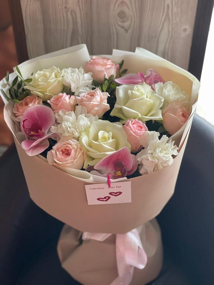 Букет цветов из: Орхидеи, Розы и Гвоздики в Вышестеблиевской