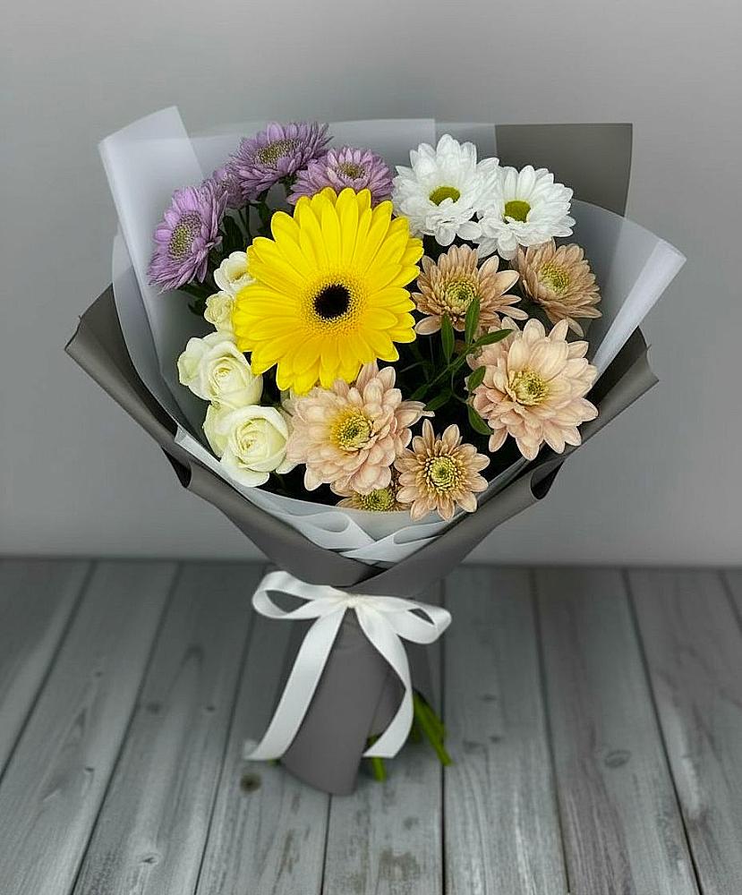 Букет цветов из: Розы, Герберы и Хризантемы в Вышестеблиевской