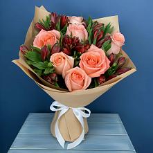 Букет цветов из:  Розы и Альстромерии в Вышестеблиевской
