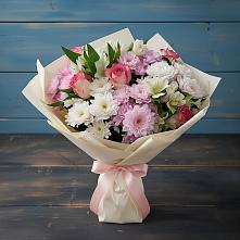Букет цветов из:  Хризантемы, Альстромерии и Розы в Вышестеблиевской
