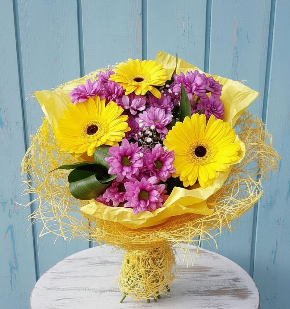 Букет цветов из: Хризантемы и Герберы в Вышестеблиевской