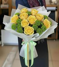 Букет цветов из:  Хризантемы и Розы в Вышестеблиевской