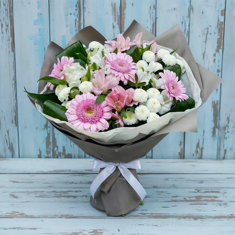 Букет цветов из: Герберы, Альстромерии и Хризантемы в Вышестеблиевской