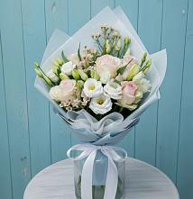 Букет цветов из:  Розы и Лизиантусы #REPLACE_PRED# Вышестеблиевской