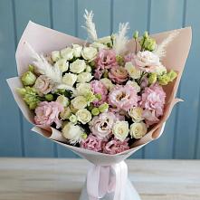 Букет цветов из:  Альстромерии и Розы в Вышестеблиевской