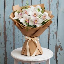 Букет цветов из:  Орхидеи и Розы #REPLACE_PRED# Вышестеблиевской